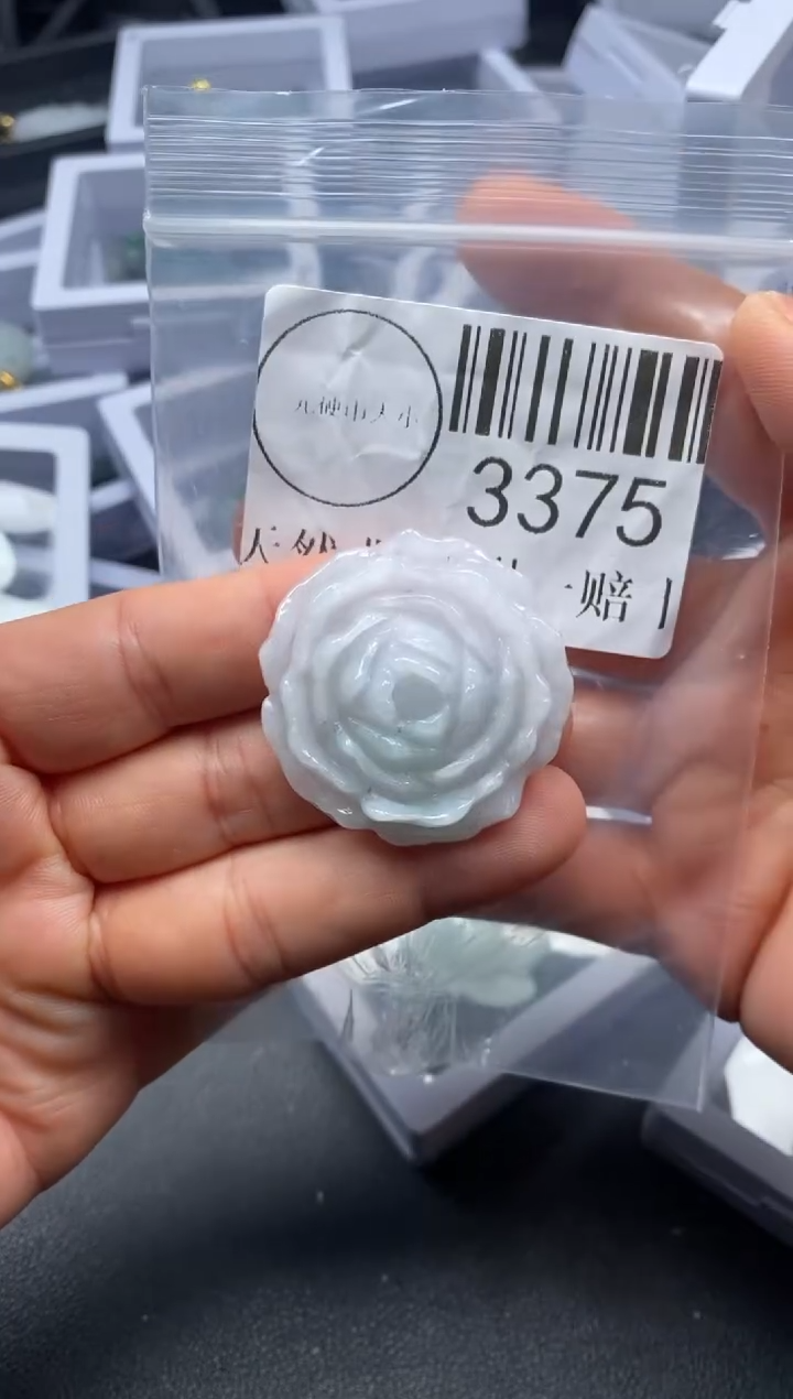 吊坠(不含链)未镶嵌翡翠3375