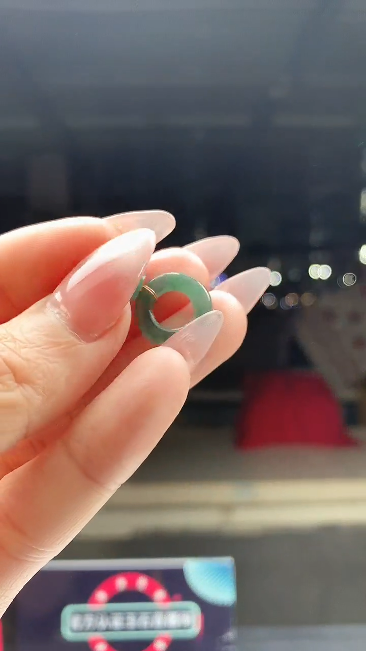 颈饰未镶嵌翡翠天然A货翡翠多样性发其一