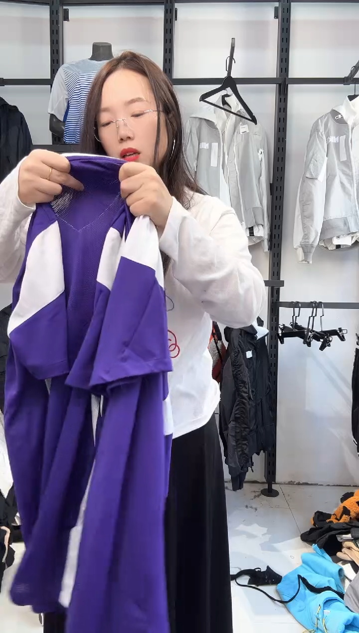 2341编码  瑕疵直播间过款为准 尺码2