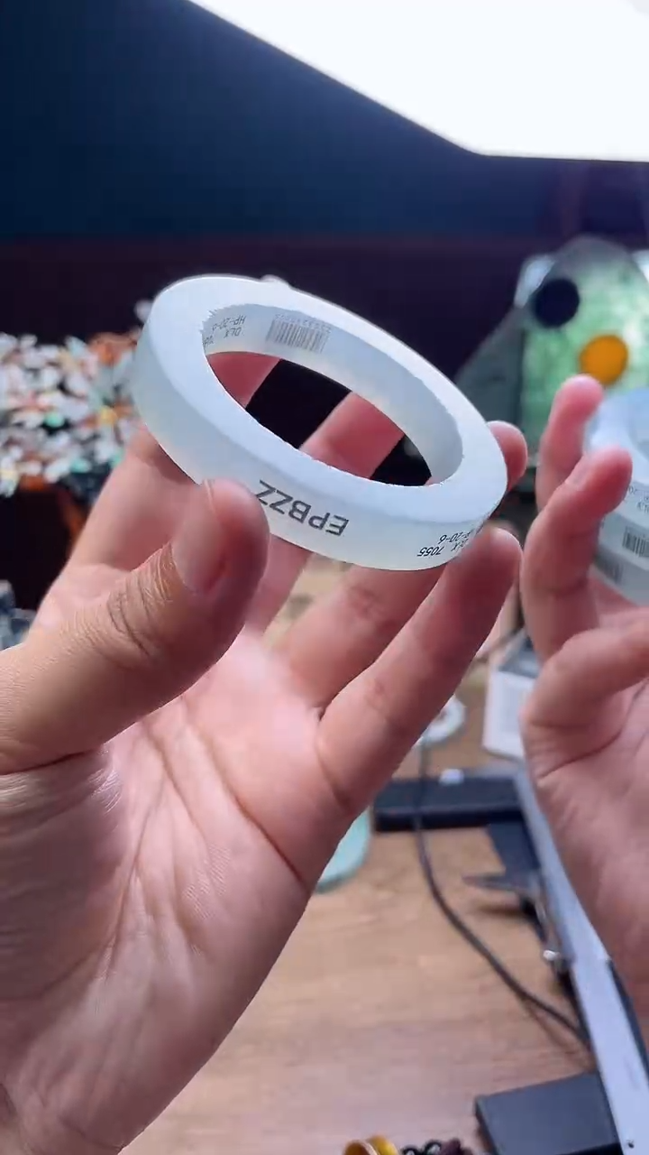 定制翡翠手镯未镶嵌定制