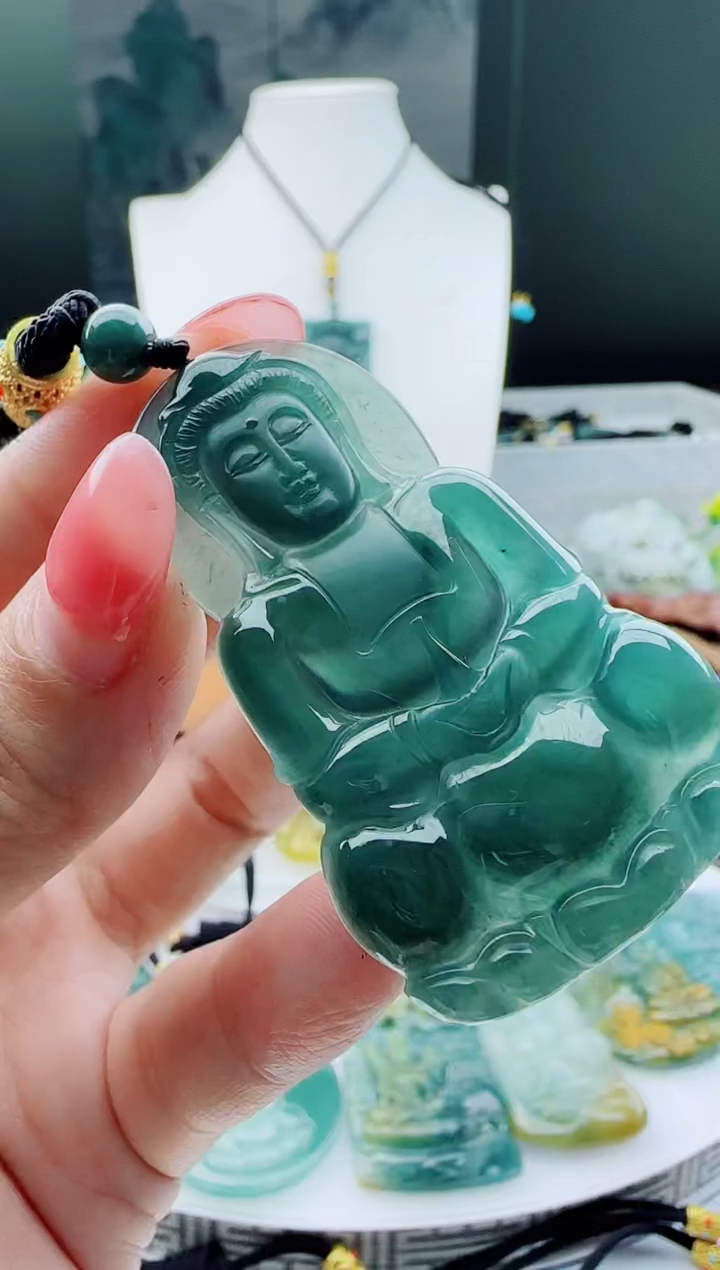 【闪购商品】翡翠颈饰未镶嵌多样性随机一件发货