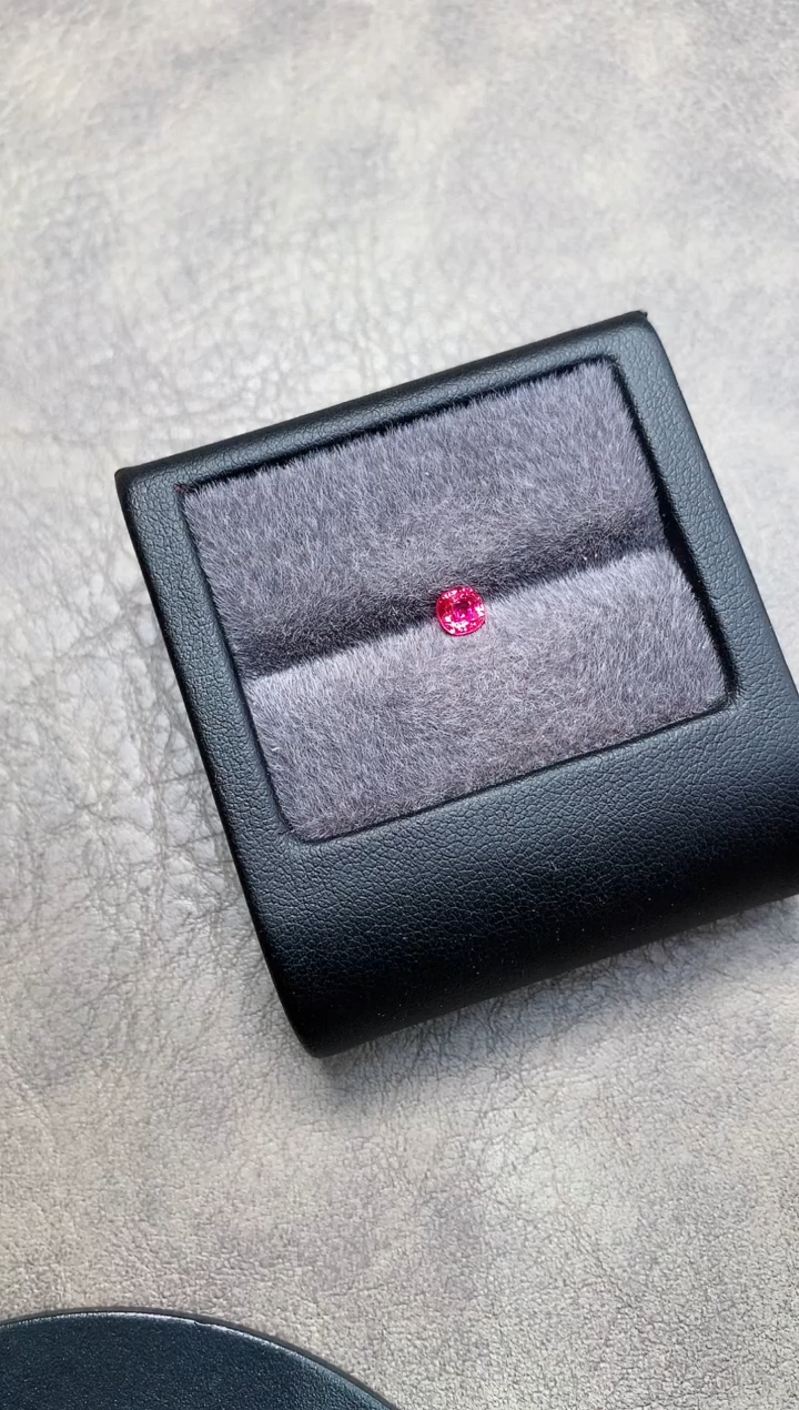 【闪购商品】尖晶石裸石未镶嵌0.48ct 绝地 ML