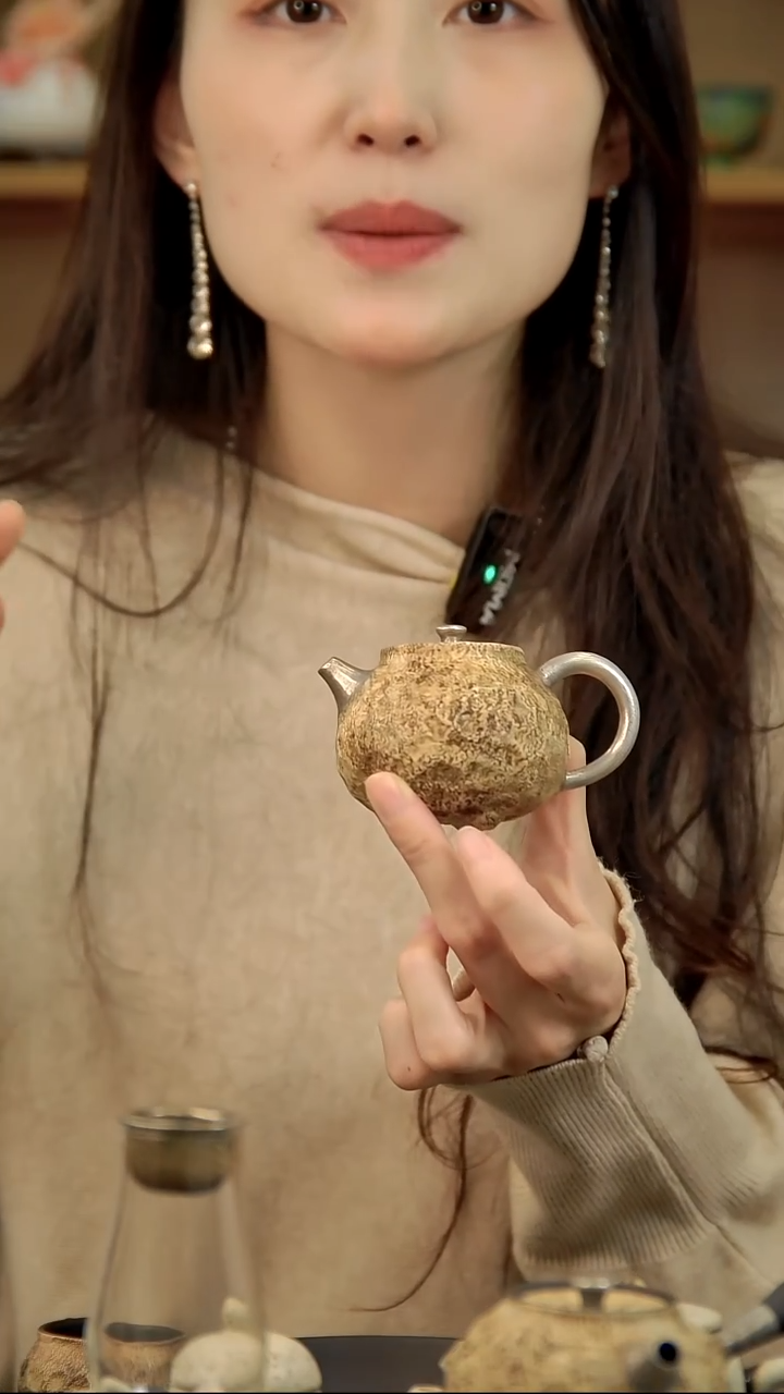 言野手作 粉引仿古三足壶