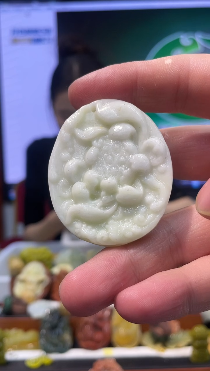 【闪购商品】岫玉吊坠未镶嵌·