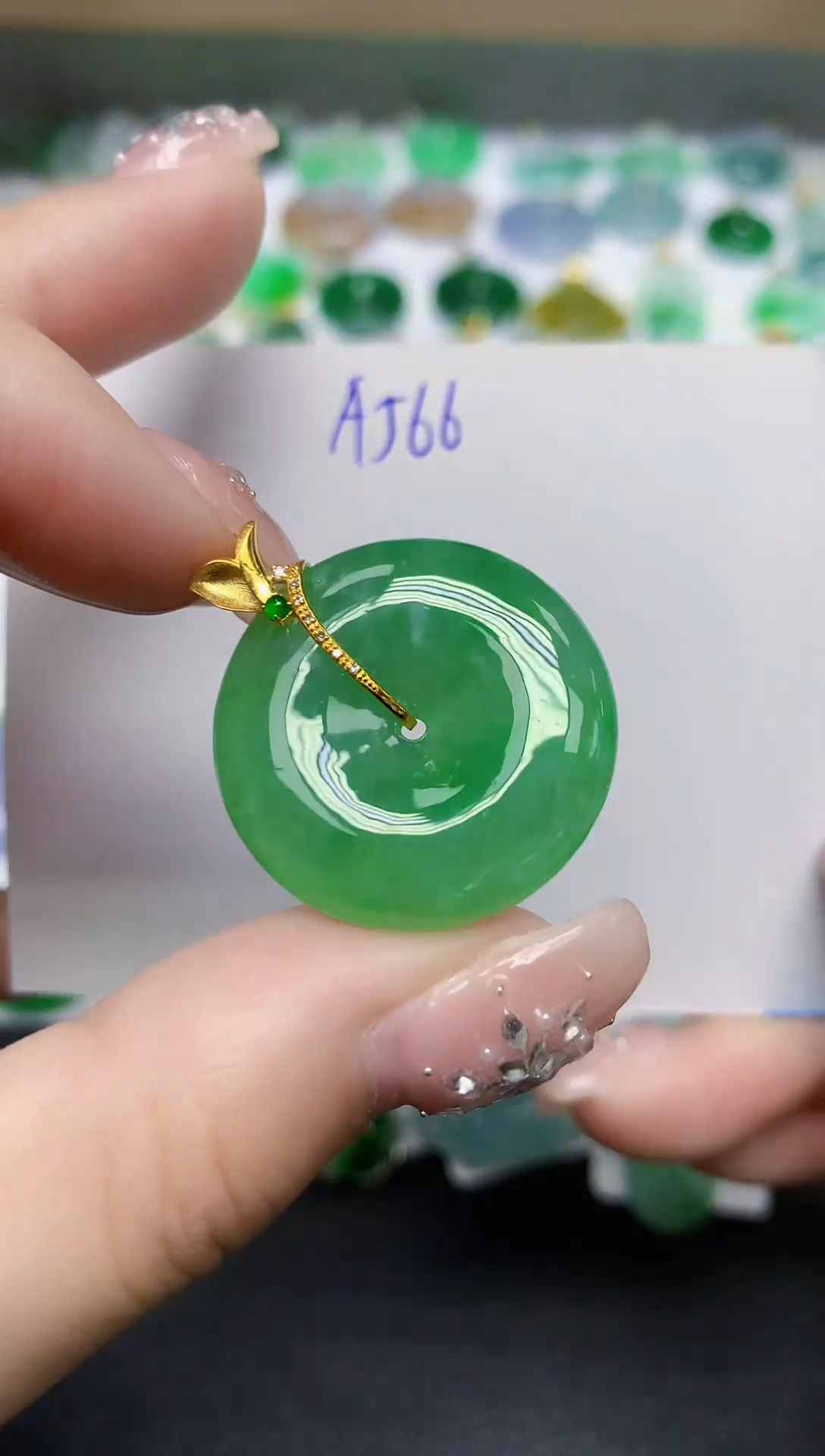 颈饰18K金镶嵌翡翠天然缅甸翡翠A货翡翠百元以上9元证书费自理