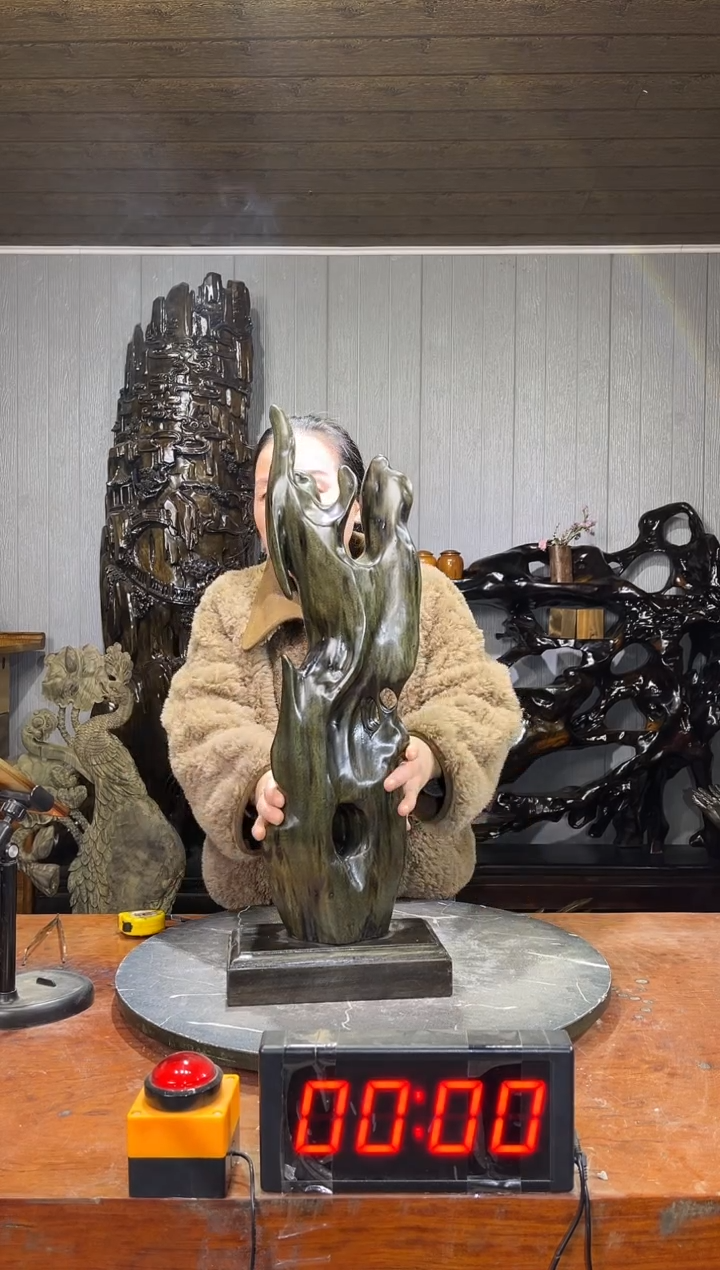 金丝楠用****8阴沉木随型摆件