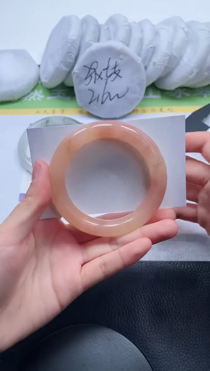 【闪购商品】石英质玉手镯未镶嵌A251-54.3