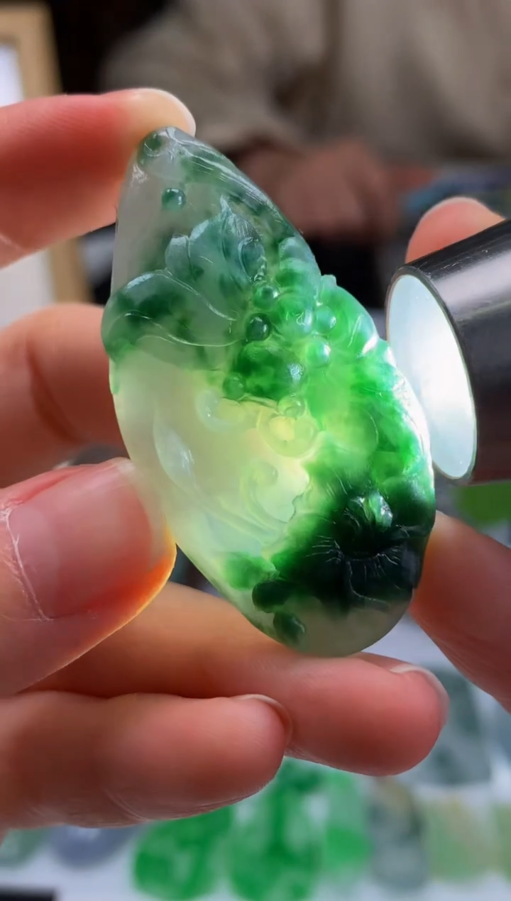 【闪购商品】定制翡翠未镶嵌吊坠-86291