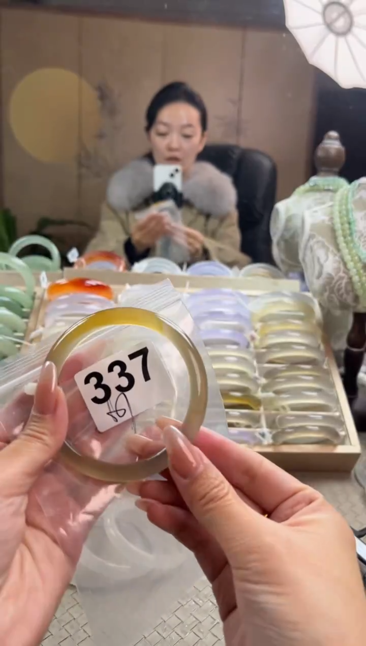 手镯玛瑙/玉髓未镶嵌337