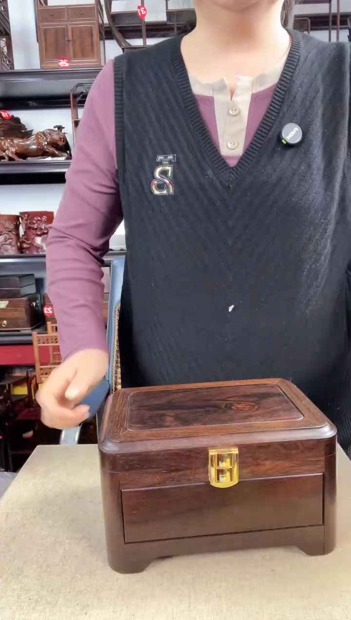 木392老李红木工艺品