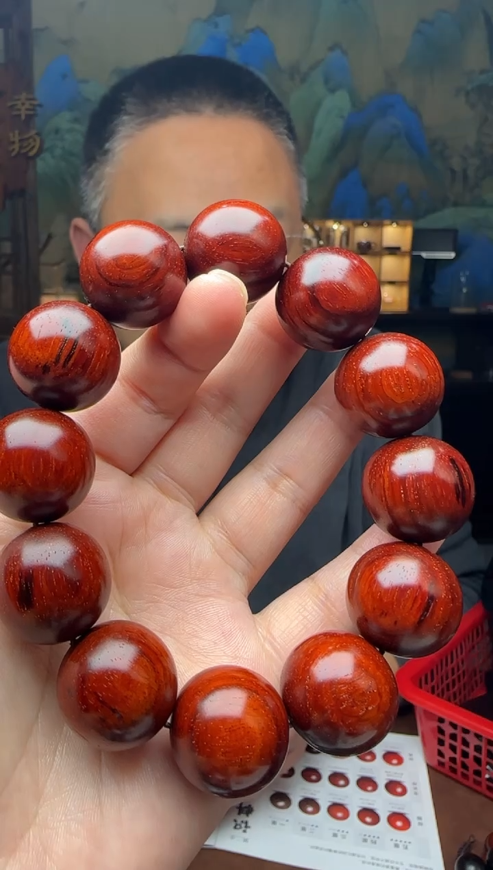 【闪购商品】小叶紫檀手串/手链2.0*12颗鱼鳞金星原汁原味火焰纹