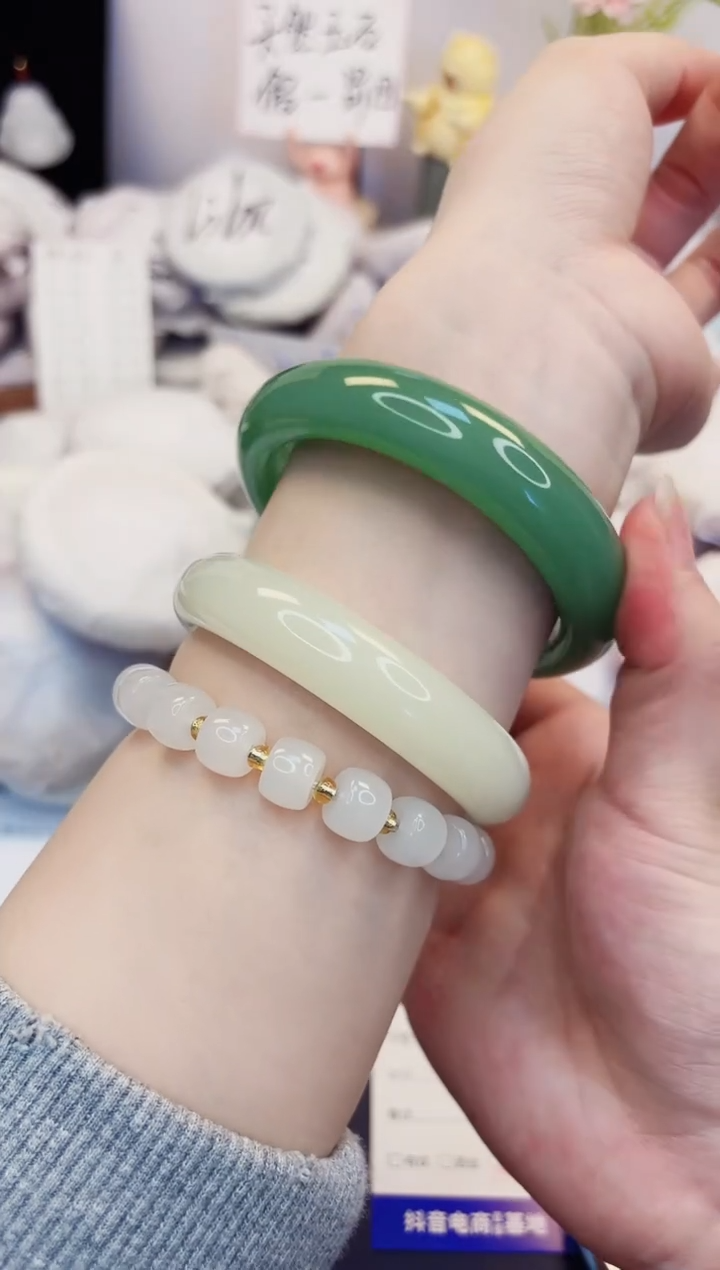 【闪购商品】石英质玉手镯未镶嵌26-东陵玉-圈口60