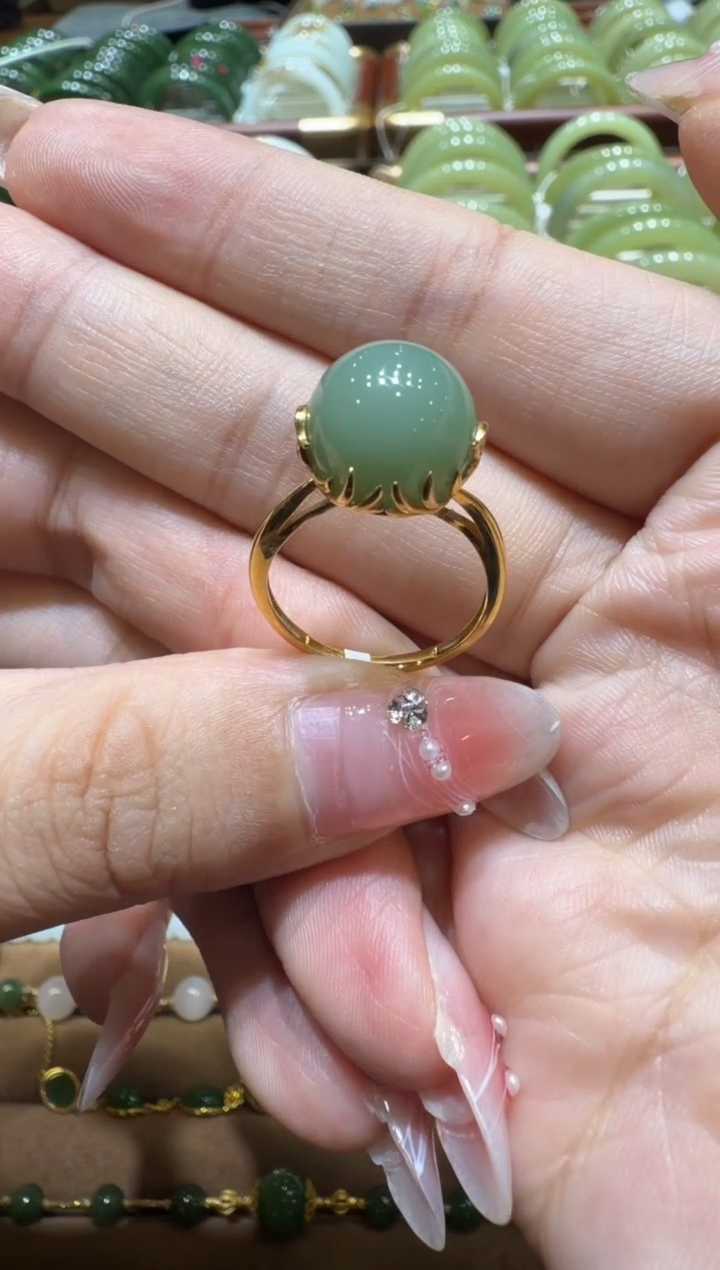 颈饰18K金镶嵌和田玉戒指备注圈口11-19