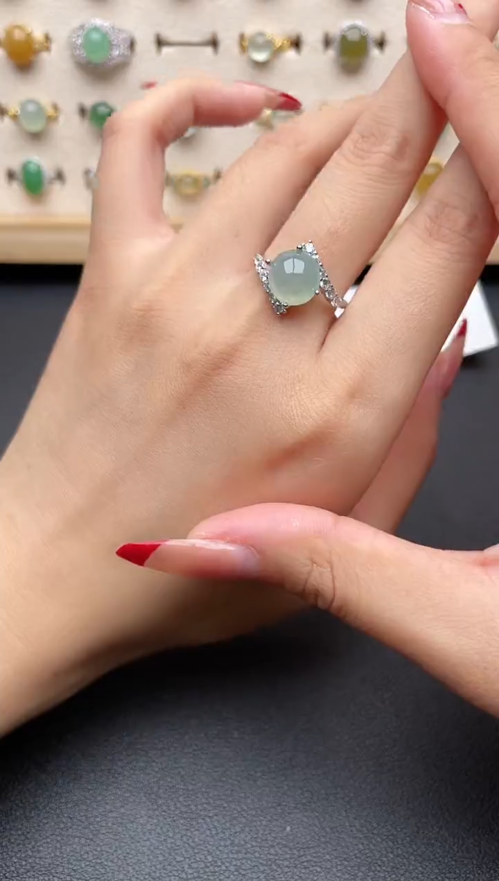 【闪购商品】翡翠戒指银S925镶嵌一物一证一礼盒