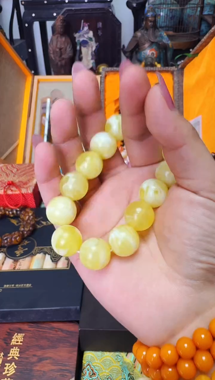 【闪购商品】蜜蜡颈饰未镶嵌老板娘推荐------------