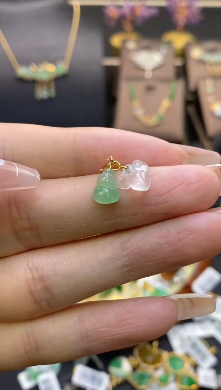 【闪购商品】翡翠颈饰18K金镶嵌净货12413