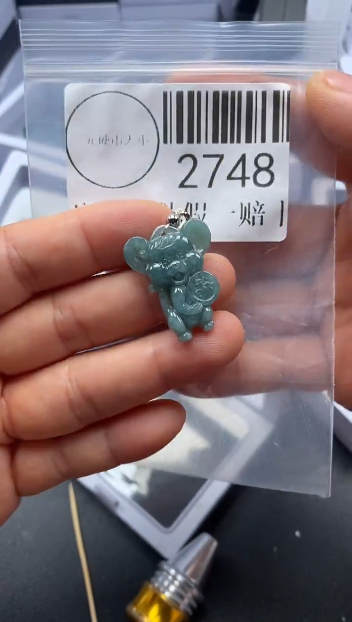 吊坠(不含链)未镶嵌翡翠2748
