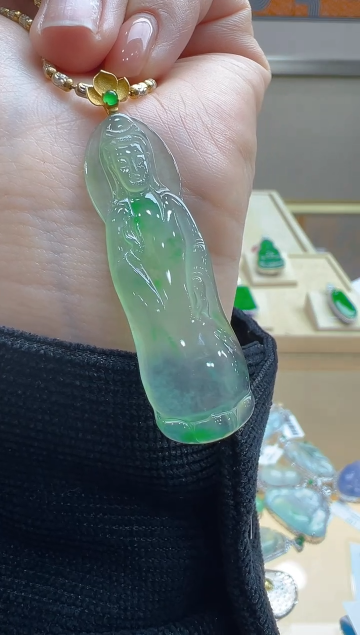 【闪购商品】翡翠吊坠(不含链)18K金镶嵌多样性发货拍一发一