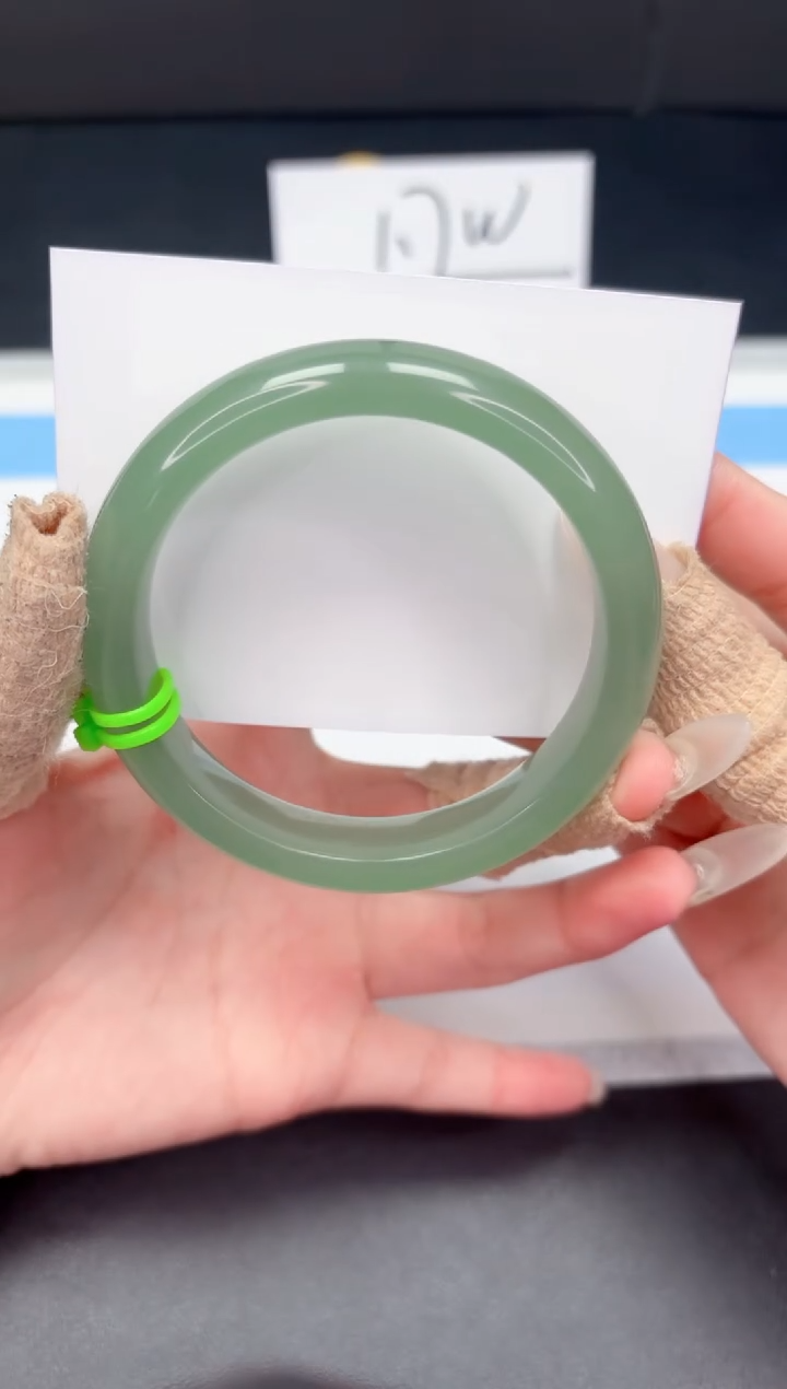 【闪购商品】石英质玉手镯未镶嵌208-60.6