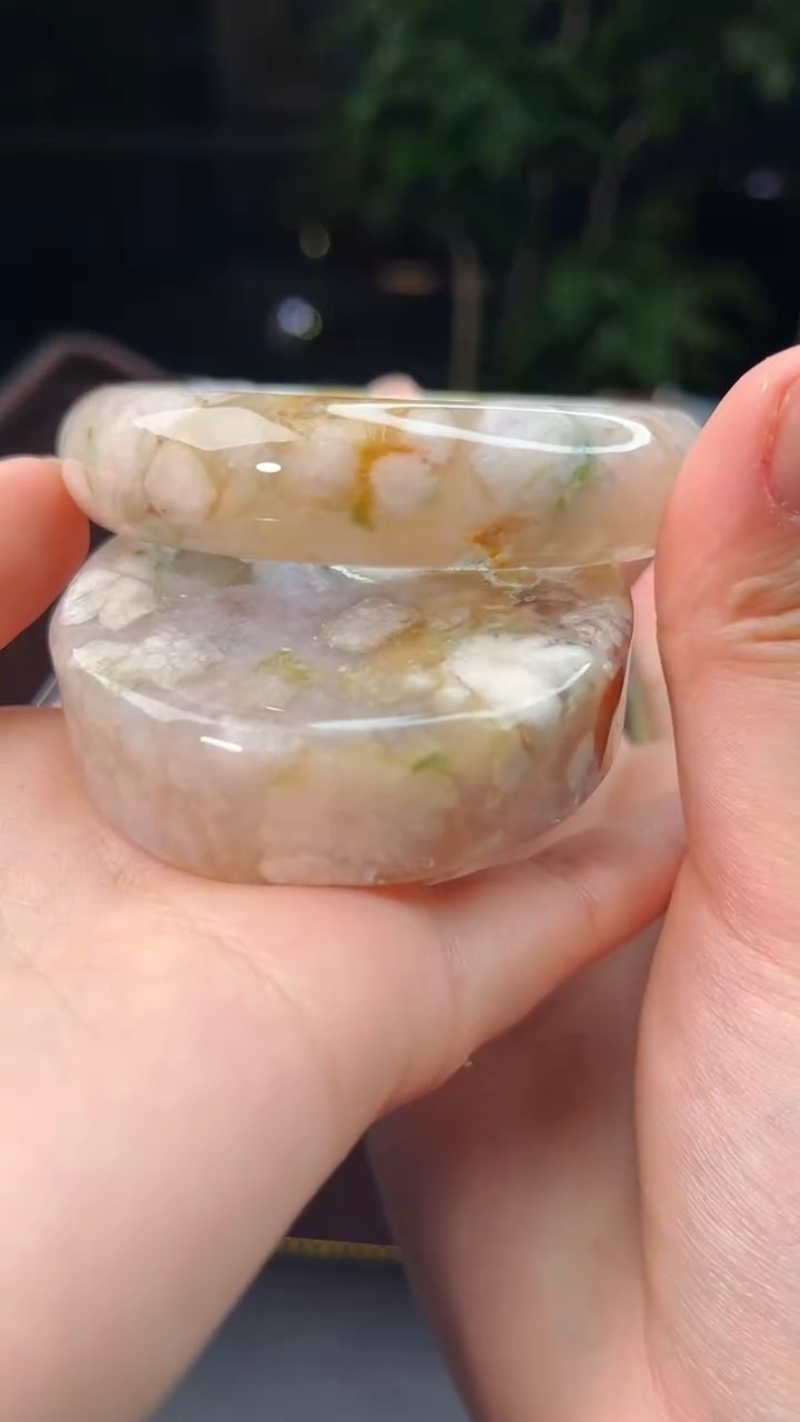 【闪购商品】石英质玉手镯未镶嵌赠送镯心（圈口58