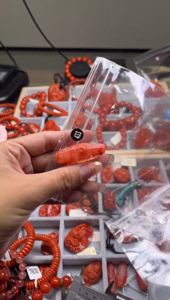 【闪购商品】南红玛瑙珠宝奇石未镶嵌433-