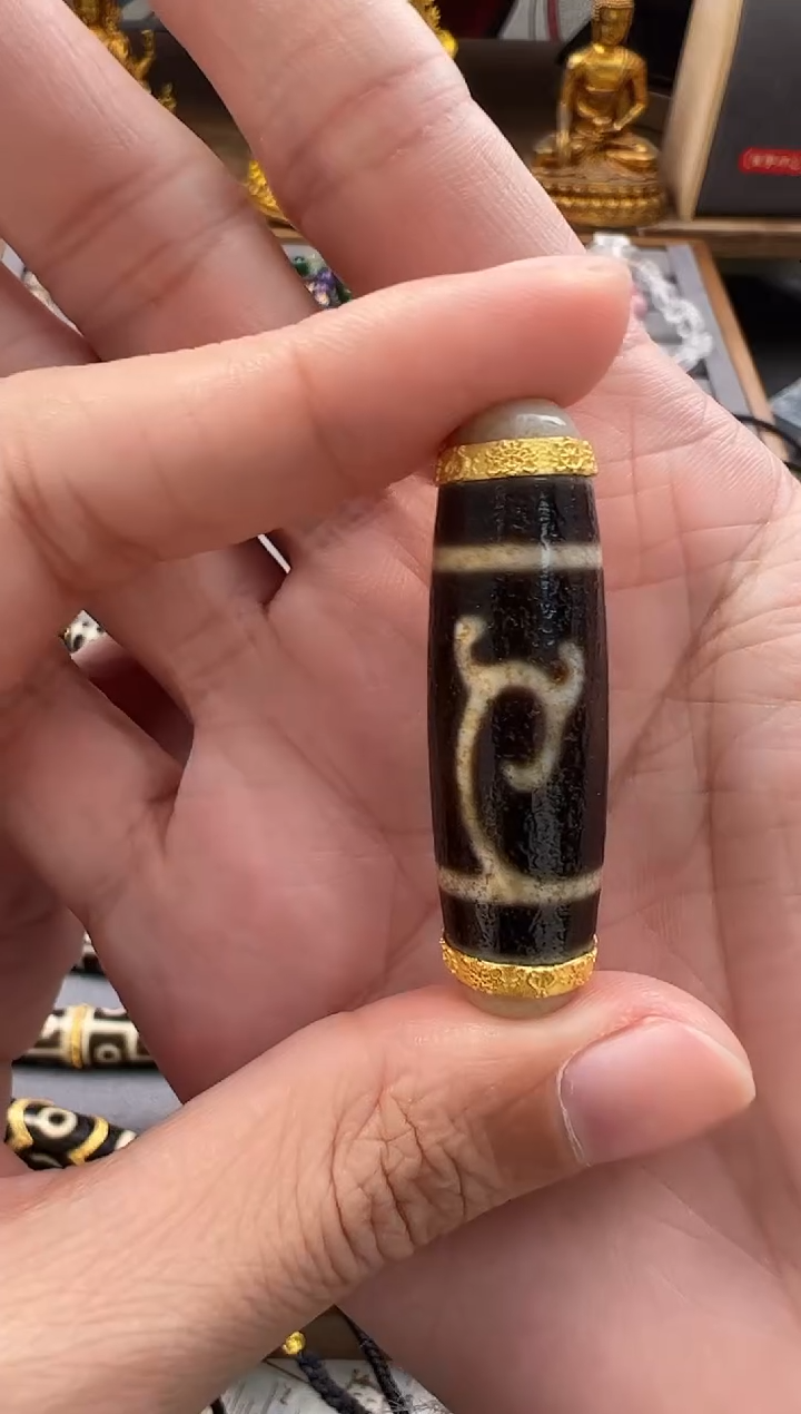 【闪购商品】玛瑙挂件18K金镶嵌吊坠