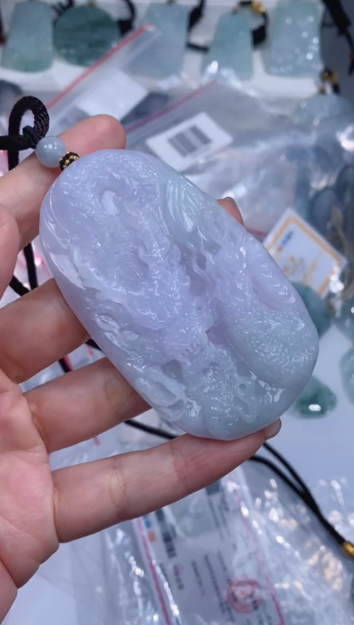 颈饰未镶嵌翡翠吊坠