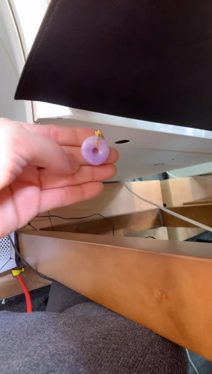 颈饰18K金镶嵌翡翠甜甜圈 