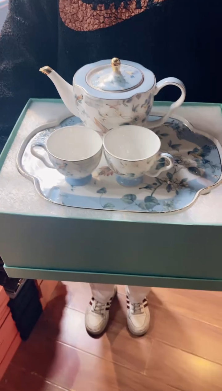【闪购商品】杯鸿辉家品牌瓷器，京东包邮！