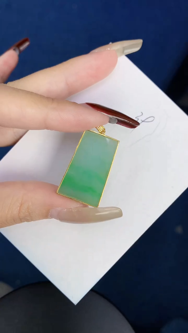 【闪购商品】翡翠颈饰18K金镶嵌0000000000