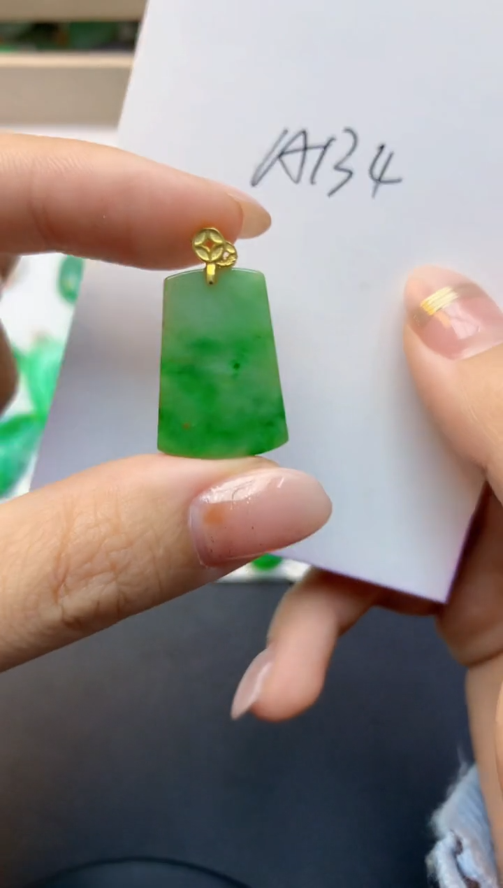 颈饰未镶嵌翡翠祥*天然A货缅甸翡翠百元以上9元证书费自理