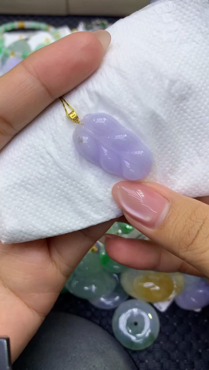 颈饰18K金镶嵌翡翠天然缅甸A货翡翠