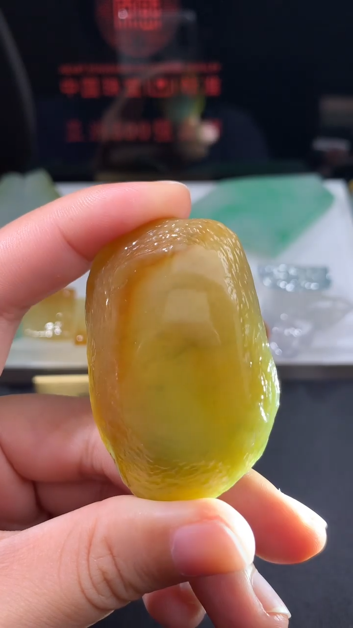 未镶嵌定制翡翠        