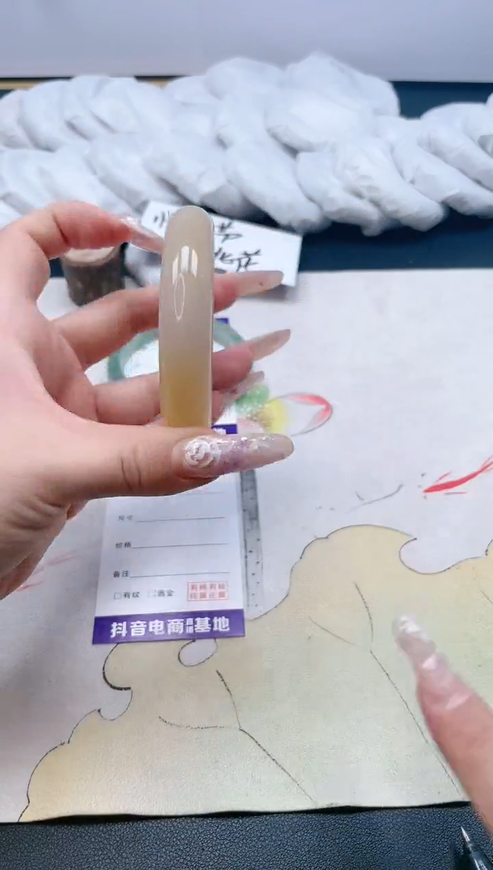 【闪购商品】石英质玉手镯合金255/55.8