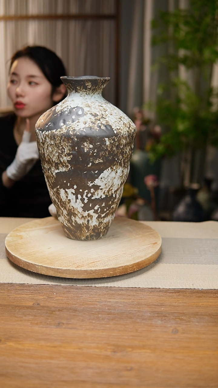 【闪购商品】陶瓷花器诧寂黑高脚