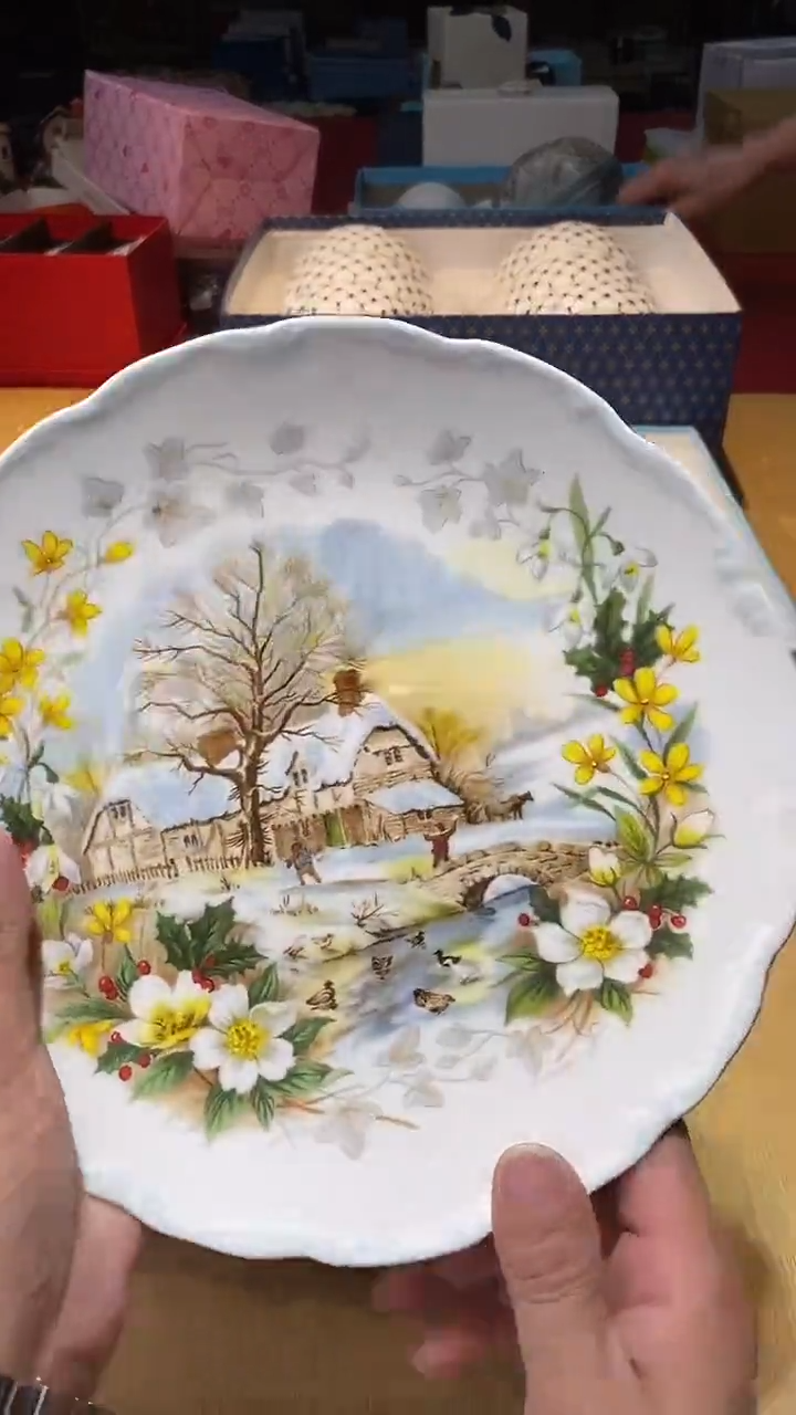 瓷片生活的本意是啊开心啊@@1