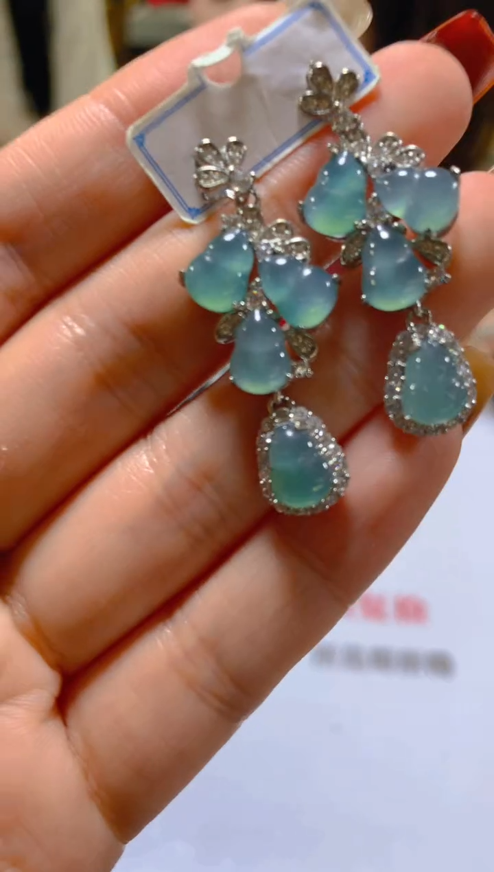 未镶嵌翡翠耳饰多样性发一