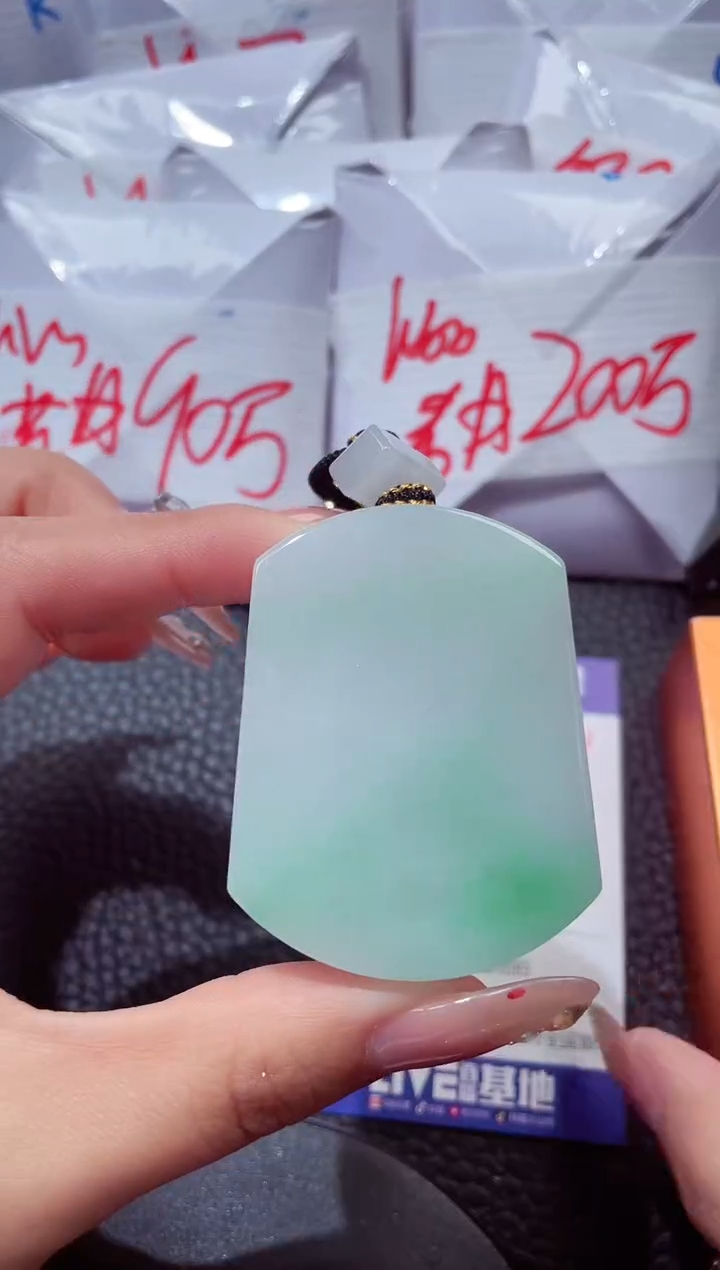 颈饰未镶嵌翡翠78