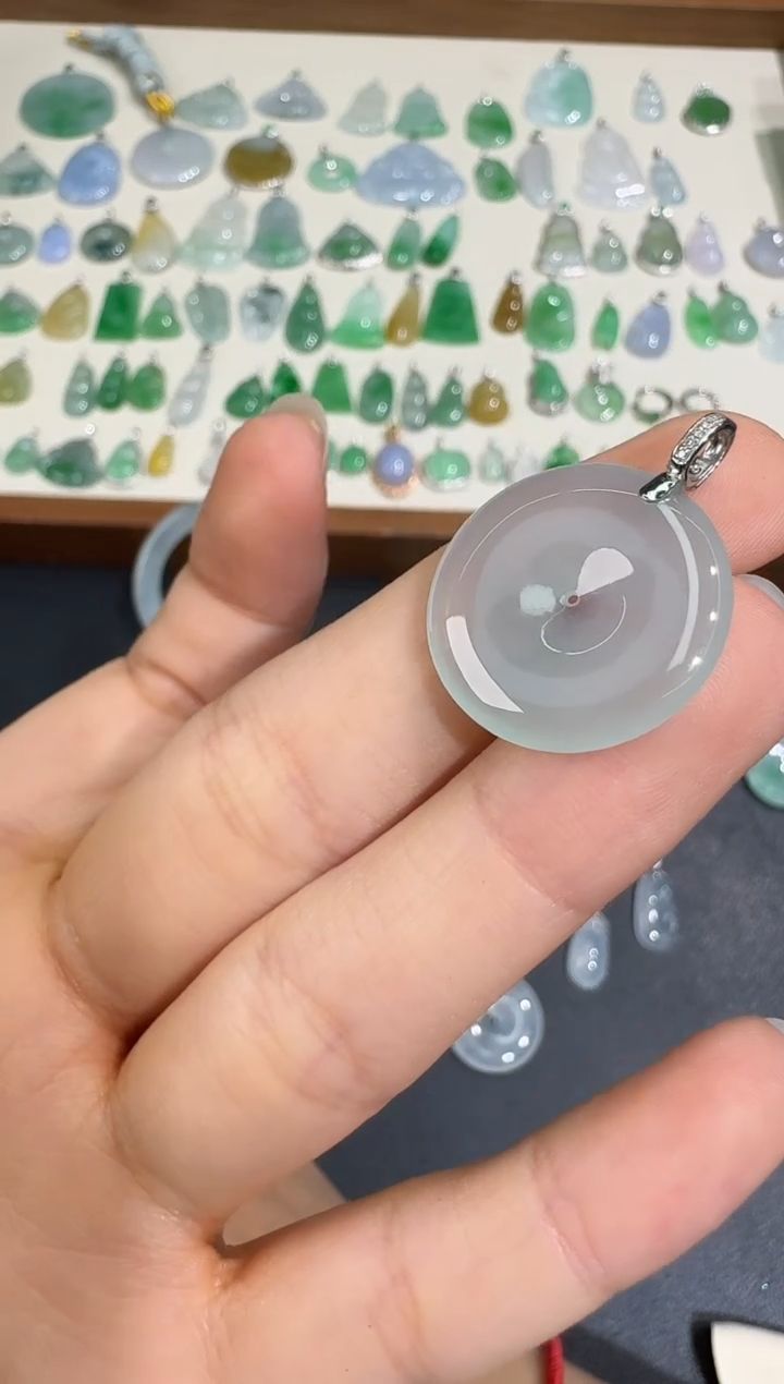 翡翠18K金镶嵌颈饰X0526-1501-92/18k