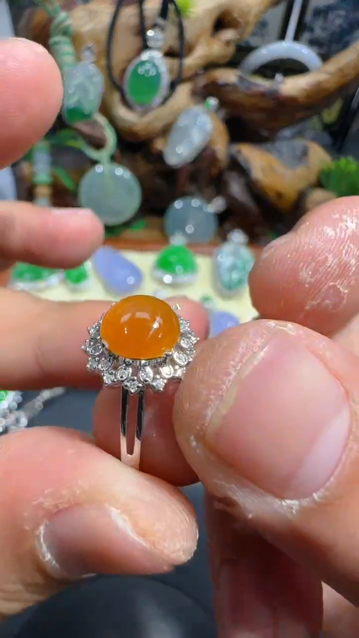 【闪购商品】翡翠戒指18K金镶嵌戒指