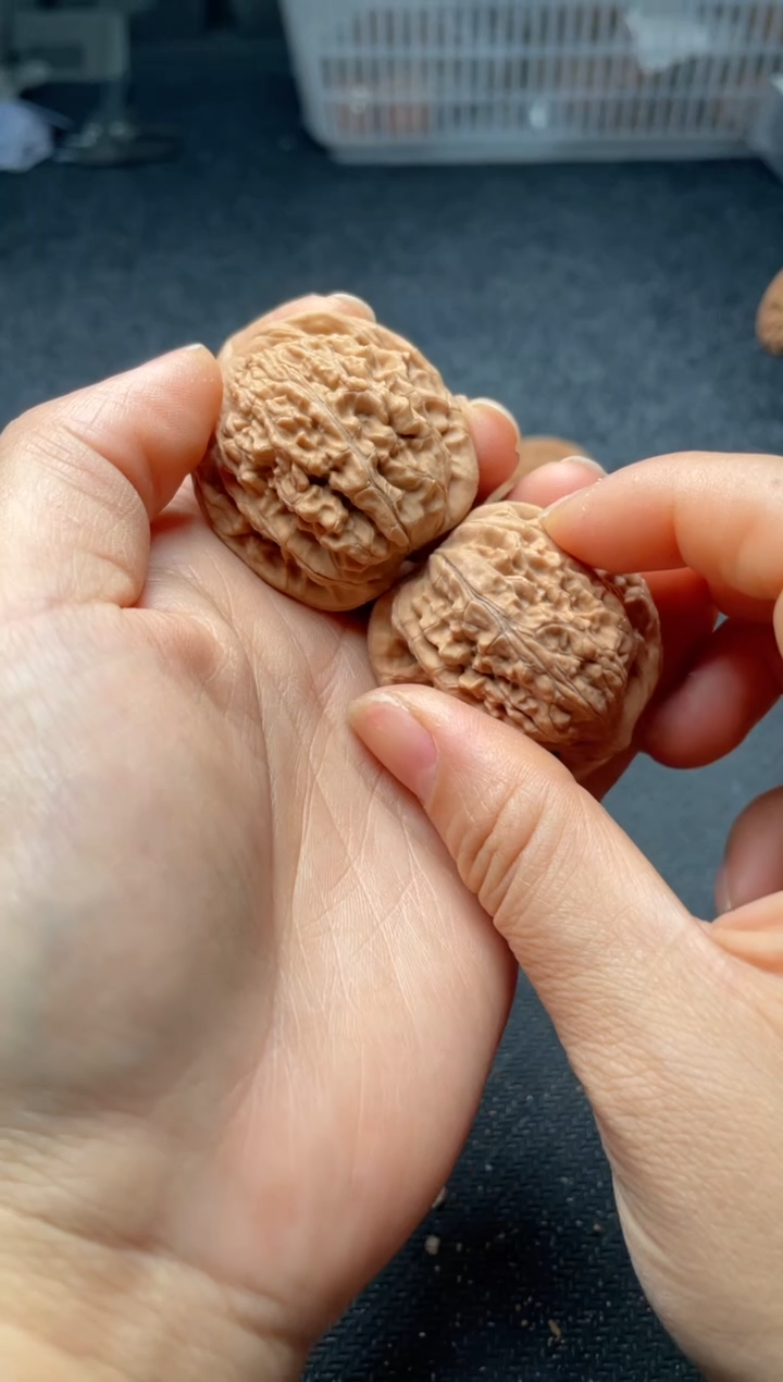 把件文玩核桃w147   望月   39尺