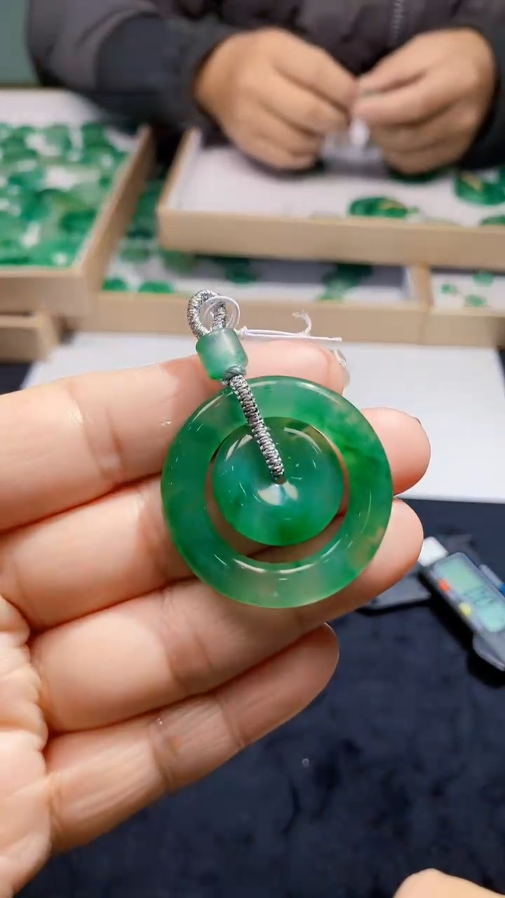 【闪购商品】石英质玉颈饰未镶嵌天然A货非洲翠，石英玉