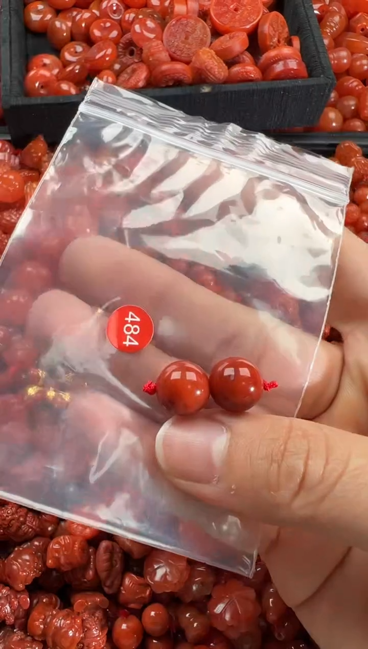 【闪购商品】南红玛瑙颈饰未镶嵌1