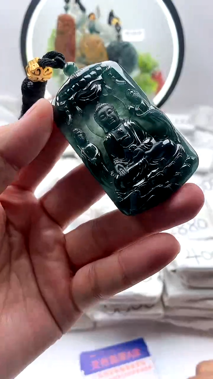 【闪购商品】翡翠颈饰未镶嵌阿弥陀佛