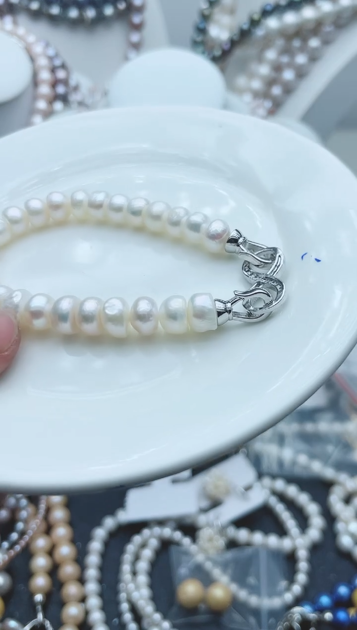 【闪购商品】淡水珍珠颈饰钛钢45