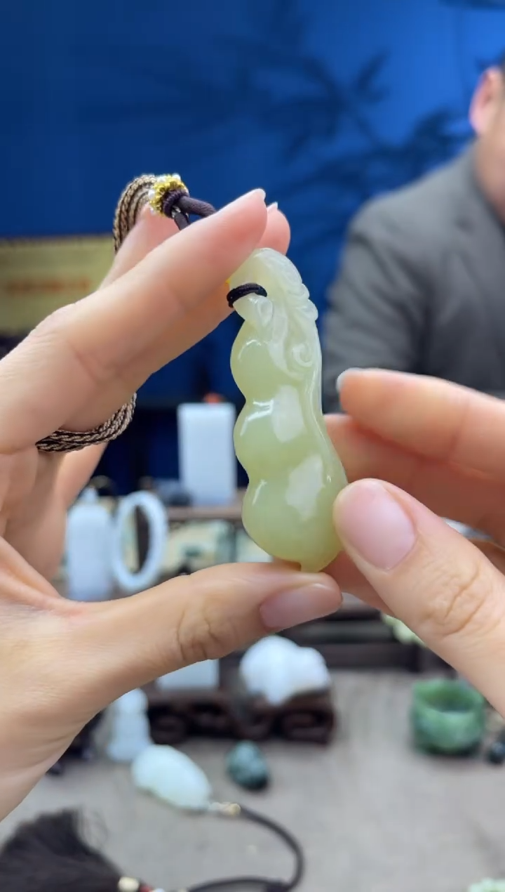 【闪购商品】和田玉颈饰未镶嵌1