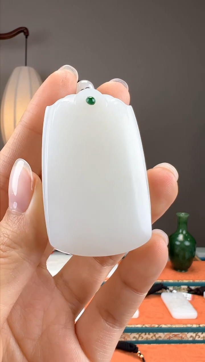 【闪购商品】和田玉颈饰未镶嵌0