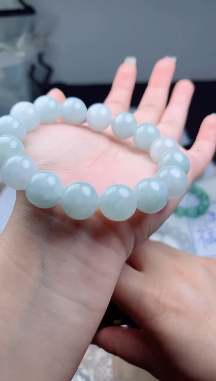 定制翡翠未镶嵌珠串