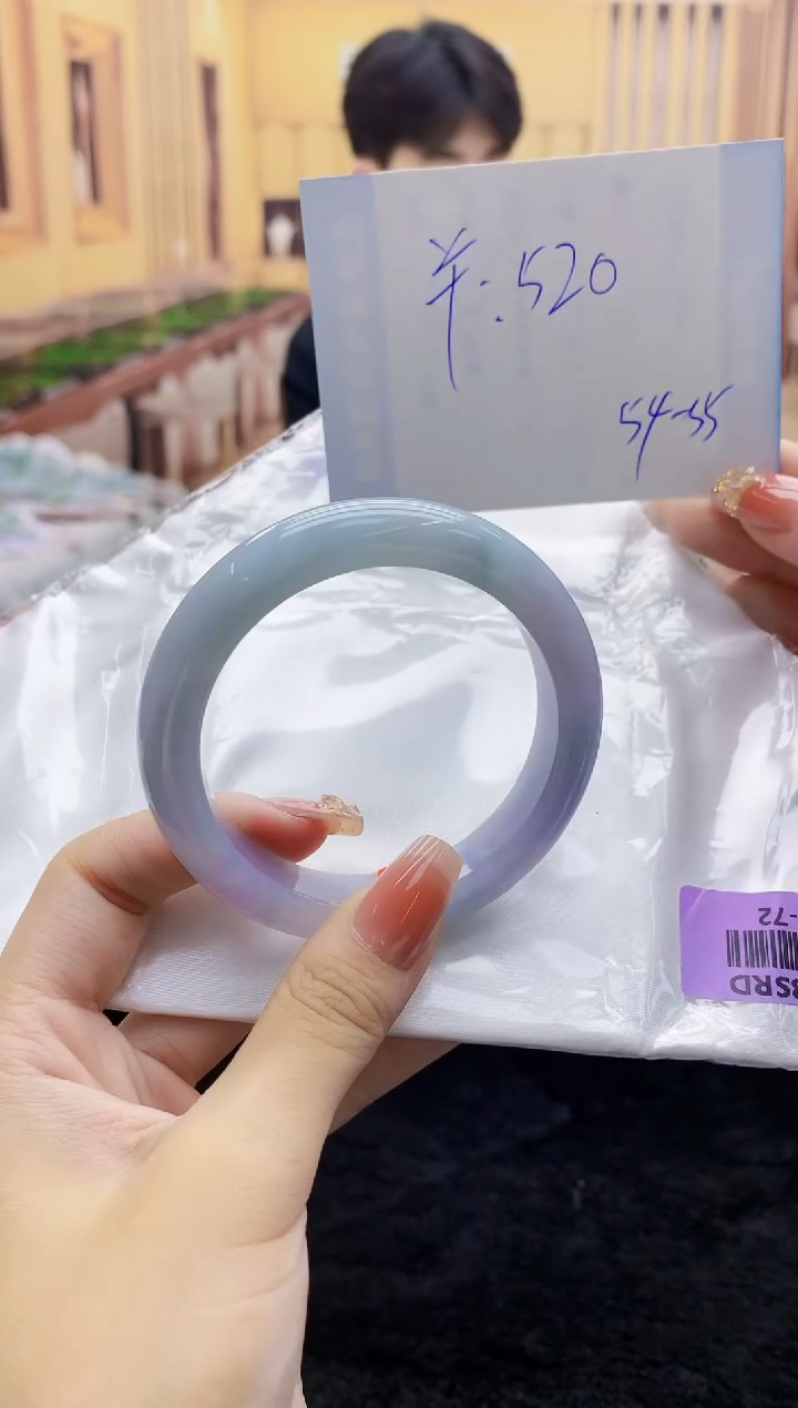 【闪购商品】翡翠手镯未镶嵌     H69-72