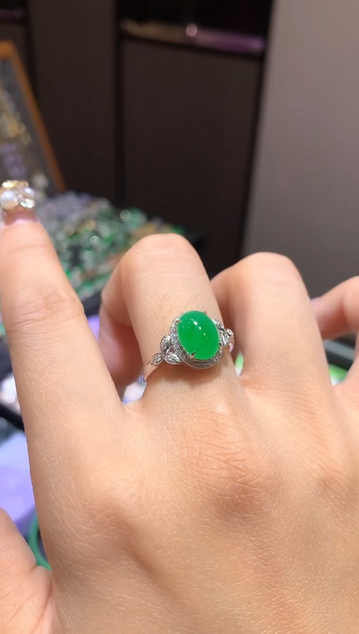 【闪购商品】翡翠吊坠(不含链)18K金镶嵌戒指